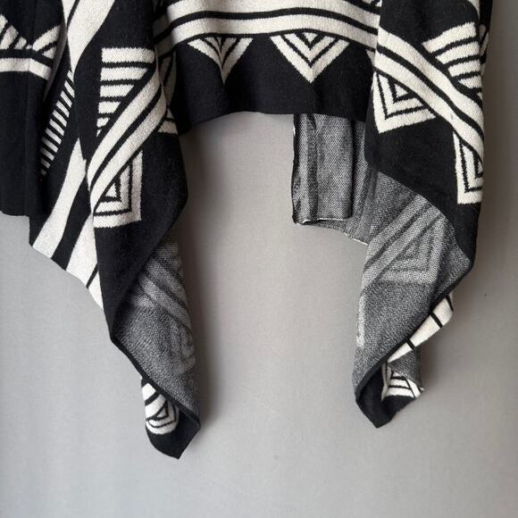 Banana Republic sz S aztec cream black southwest Shrug - Picture 10 of 10